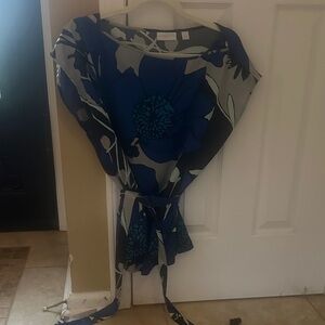 New York & Company Floral Blue and Gray Women's Top, Size L